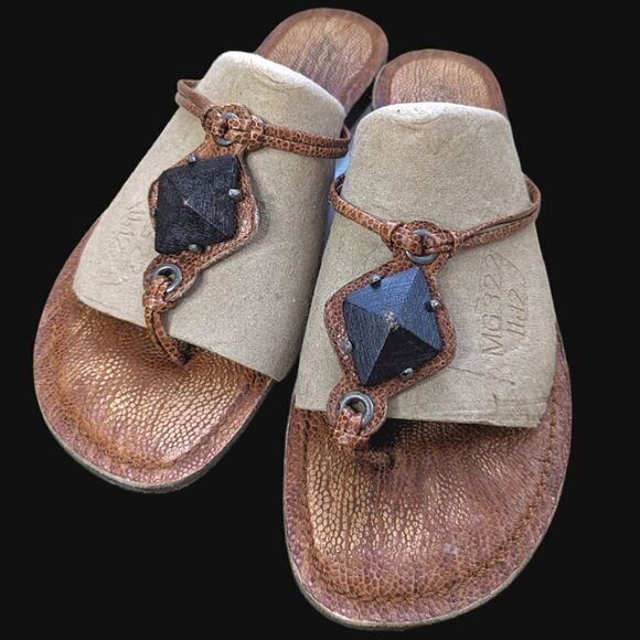 Vintage Kenneth Cole New York Leather Hardware Embellished Flip Flop Sandals 9.5 - Picture 2 of 8